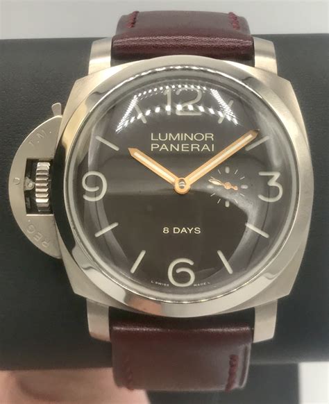 panerai luminor 1950 8 days.